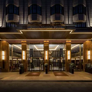 Hilton Plaza Отель Вена