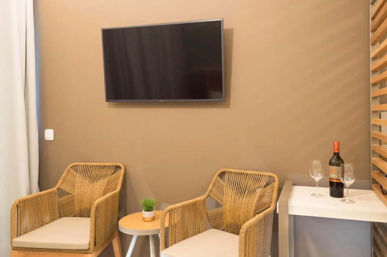 Hotel Eco Green Residences & Suites Toroni