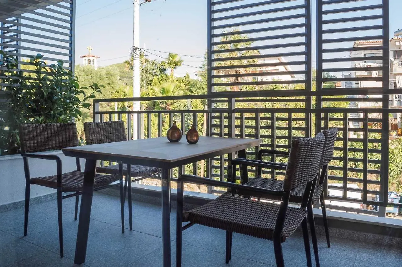 Eco Green Residences & Suites Торони Греция
