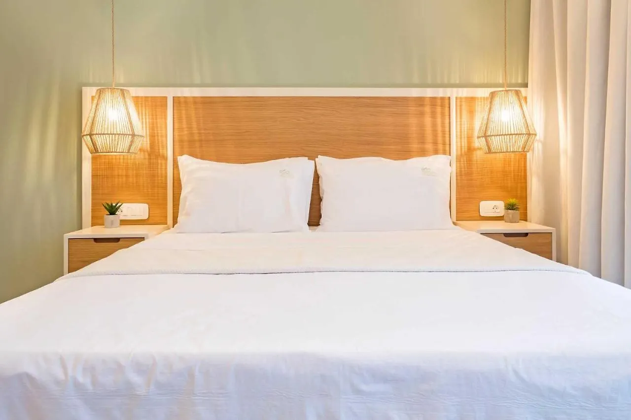 Eco Green Residences & Suites Торони Отель